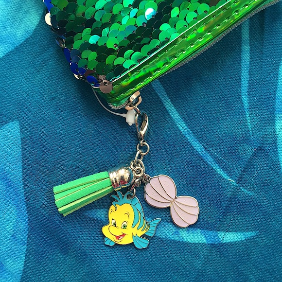 Disney Other - Disney 🌊🧜🏻‍♀️🐠 Little Mermaid Ariel Pouch